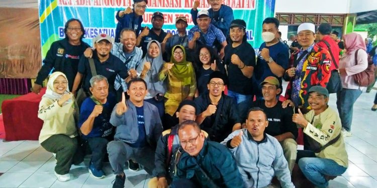 Diakhir Tugasnya Bupati Tegal Pamitan Dengan LSM dan Wartawan