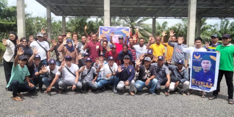 Caleg NasDem Yudi S.P Silaturahmi dengan Warga Batu Engau