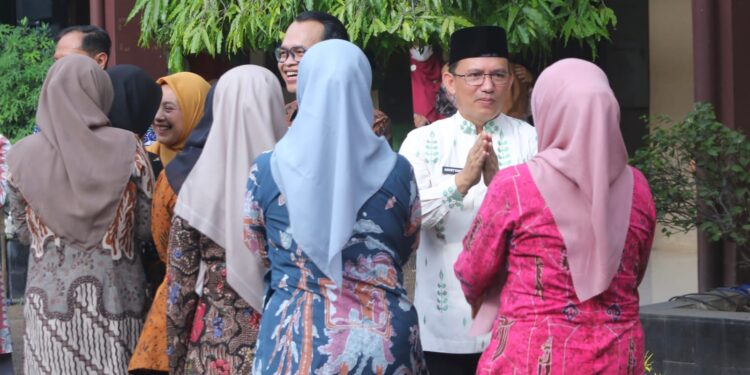 Apel Bersama Pasca Cuti Idul Fitri, Pj Bupati Tegal Himbau ASN untuk Respon Cepat Aduan Masyarakat
