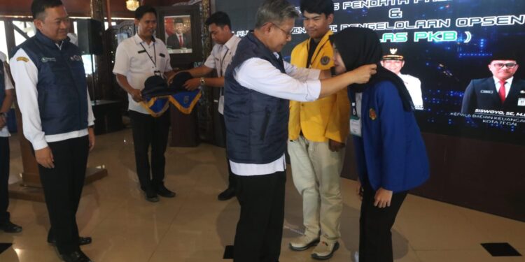 Optimalkan PAD, Petugas Pendata Pajak Daerah Dikukuhkan