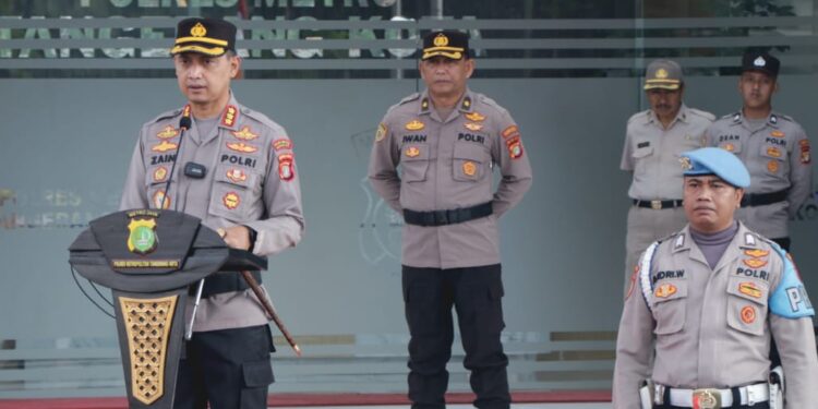 Pimpin Upacara Kenaikan Pangkat 51 Personel, Kapolres Metro Tangerang Ingatkan ‘Jaga Citra Polri