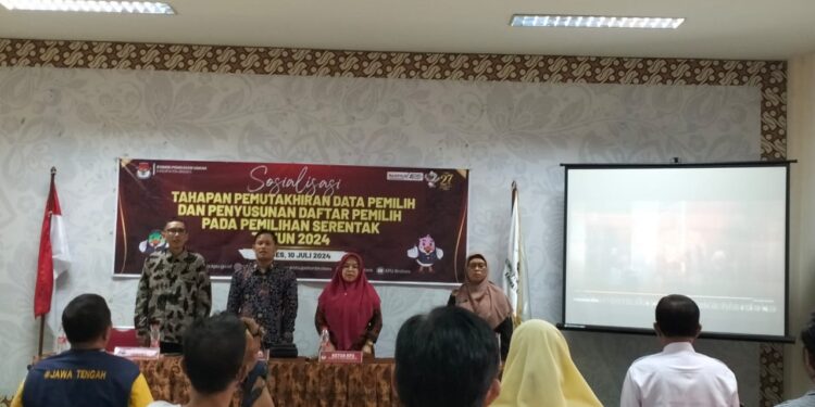 Ketua KPU Brebes Berikan Penjelasan Kendala Penanganan Coklit