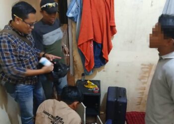 Polisi Amankan Pelaku Berikut Ribuan Obat Terlarang dari Toko Kosmetik di Teluknaga