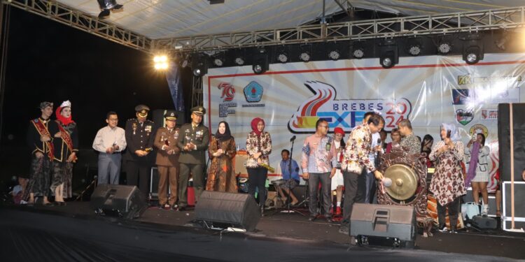 Sebanyak 57 Stand Meriahkan Brebes Expo 2024 di GOR