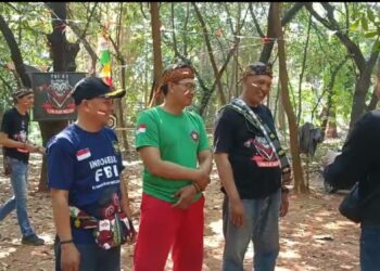 Semarak HUT RI Ke-79 Porlempika Adakan Lomba Lempar Pisau dan kapak di Hutan