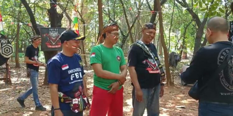 Semarak HUT RI Ke-79 Porlempika Adakan Lomba Lempar Pisau dan kapak di Hutan