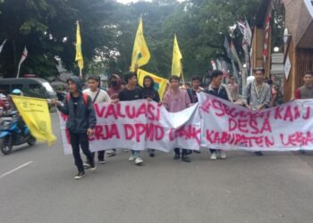 Aksi Unjuk Rasa PC PMII Lebak Desak DPMD dan Komisi 1 DPRD Kabupaten Lebak