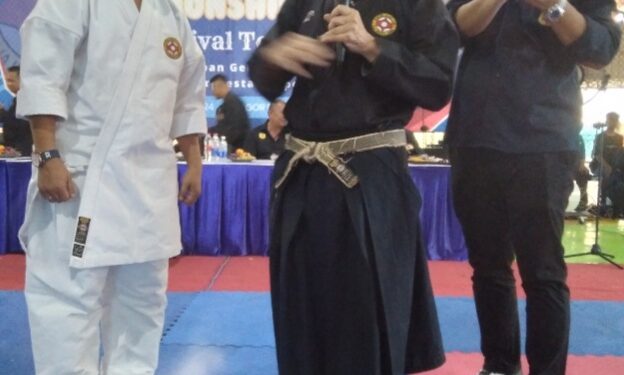 Kusnanto Saidi Dikukuhkan Jadi Anggota MSH Kehormatan dan IV Oleh Pangadeg Paguron BKC