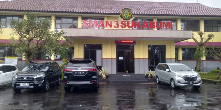 Viral!!! Adanya Dugaan Rekayasa Anggaran Dana BOS Oleh Oknum Kepala Sekolah Menengah Atas di Kota Sukabumi