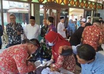 185 Anak di Kabupaten Tegal Ikuti Sunatan Massal dalam Peringatan HUT ke-53 Korpri