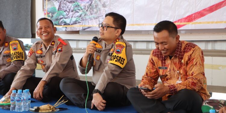 Jumat Curhat, Dengarkan Keluhan Masyarakat Agenda Rutin Polres Tegal Kota