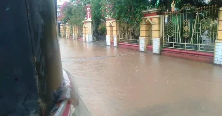 Warga Kampung Keong Desa Cikatapis Mengeluh Banjir, Tidak Ada Tindakan Dari Pihak Desa Saat Musim Hujan