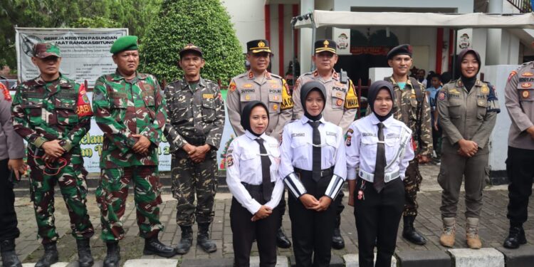 Pastikan Aman, Kapolres Lebak Tinjau Langsung Pam Perayaan Natal di Gereja dan Tempat Ibadah di Lebak