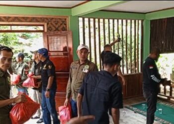 Gelar APEL KHUSUS, Forwatu Banten Lakukan _Trauma Healing_ dan Salurkan Bantuan Korban Bencana di Ponpes Al Mukmin