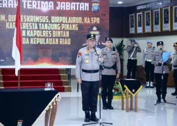 Irjen Pol Yan Fitri Halimansyah, Kapolda Kepri Pimpin Upacara Serahterima Jabatan
