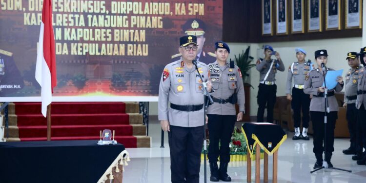 Irjen Pol Yan Fitri Halimansyah, Kapolda Kepri Pimpin Upacara Serahterima Jabatan Dan Kenal Pamit Pejabat Utama Polda Kepri