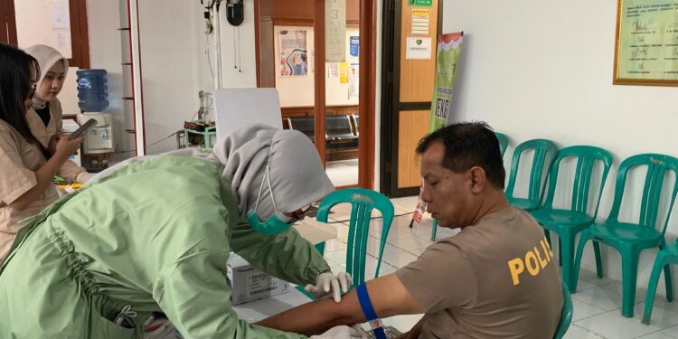 Pastikan Kesehatan Anggota, Polres Tegal Kota Gelar Pemeriksaan Kesehatan Berkala