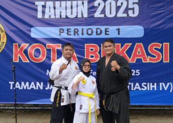 Siswa Karate Thunder 11 Martial Arts mendapatkan reward Naik 2 Tingkat pada ajang Ujian Kenaikan Tingkat BKC Kota Bekasi