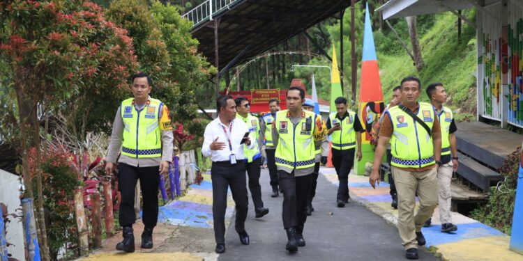 Kapolres Tegal Bersama Pejabat Utama Inspeksi Mendadak ke Wahana di Obyek Wisata Guci