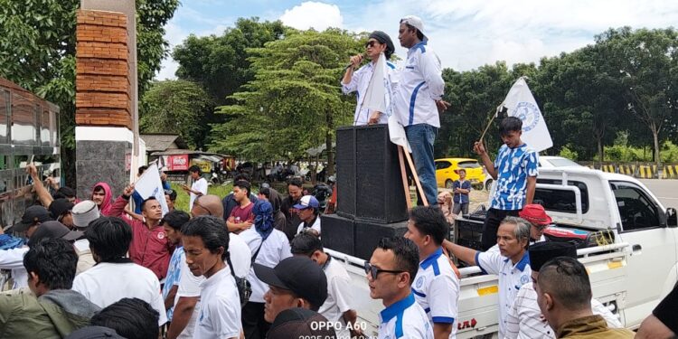 Penangkapan Ketua Kadin Cilegon Palak Investor Sarat Politis. King Badak Tantang APH Tangkap Preman Proyek APBD Di Lebak