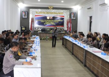 Polres Tegal Gelar Pelatihan Untuk Pelayanan Publik Yang Lebih Profesional Etika Dan Publik Speaking
