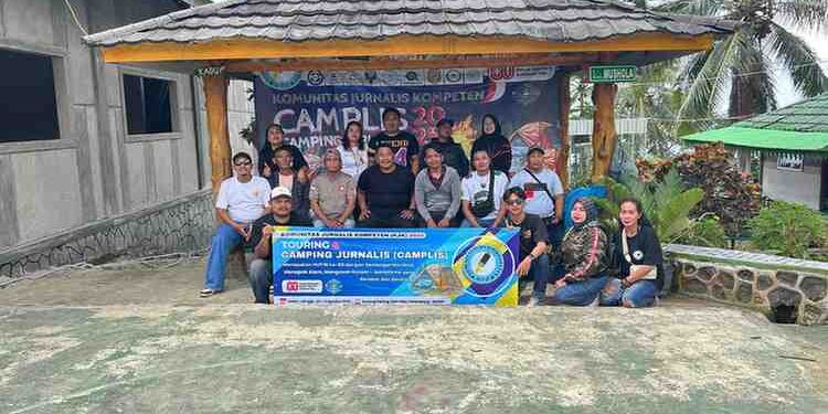 Camplis 2025: Kebersamaan Jurnalis KJK di Gunung Karang