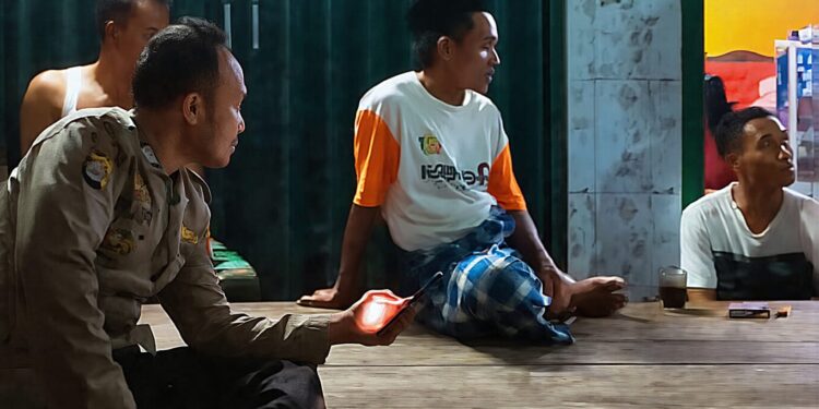 Binmas Polsek Cijaku Polres Lebak Hadir Sebagai Problem Solving di Desa Binaannya