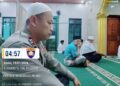 Panit 2 Binmas Polsek Warunggunung dan Amggota jaga Yanmas Polsek Warunggunung Laksanakan Giat Solat Subuh Keliling
